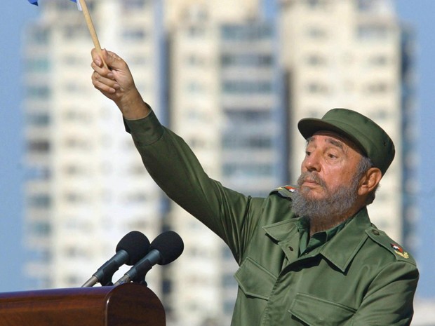 Fidel Castro, ex-presidente de Cuba, morre aos 90 anos