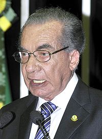 João Durval completa 90 anos