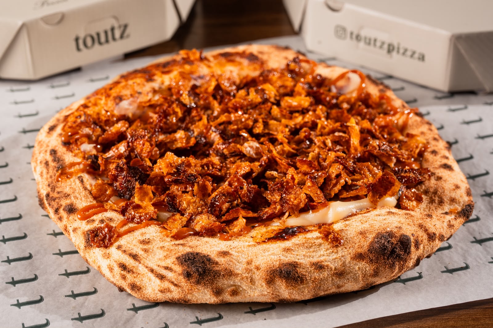Toutz Pizza e Falka Confeitaria anunciam collab especial para o Dia da Pizza